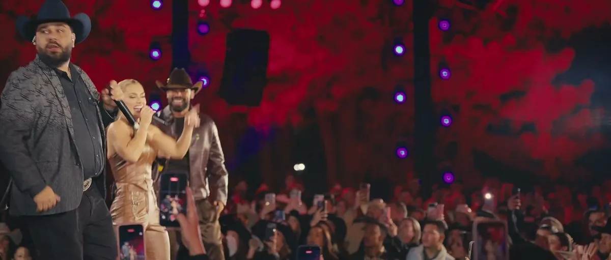 Duda Bertelli canta com Léo e Raphael no clipe de Cowboy Moreno
