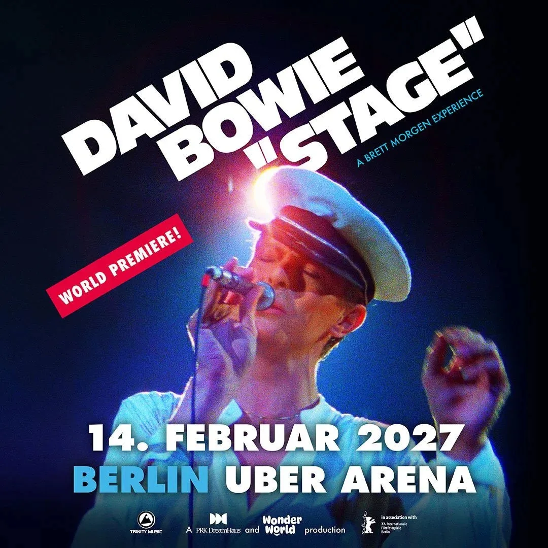 Cartaz oficial de David Bowie in Stage, com estreia mundial em Berlim em 14 de fevereiro de 2027