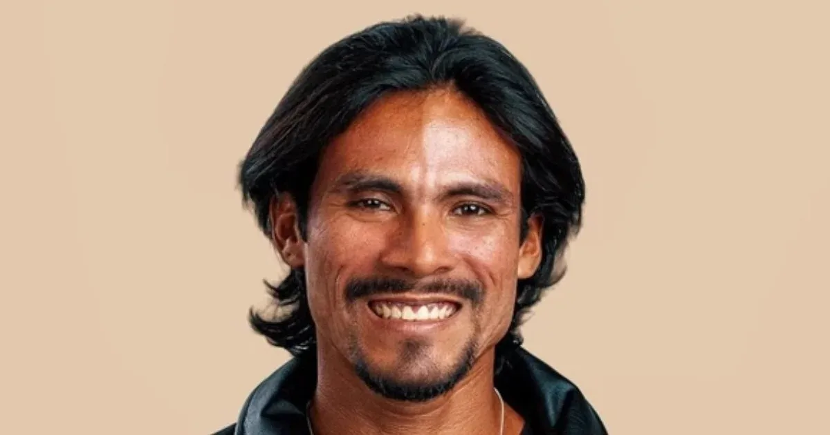 Retrato de Thiago Viana em foto de arquivo